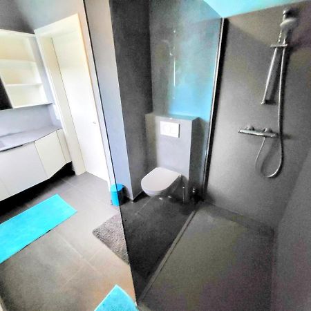 Calm And Modern Apartment Eischen Esterno foto