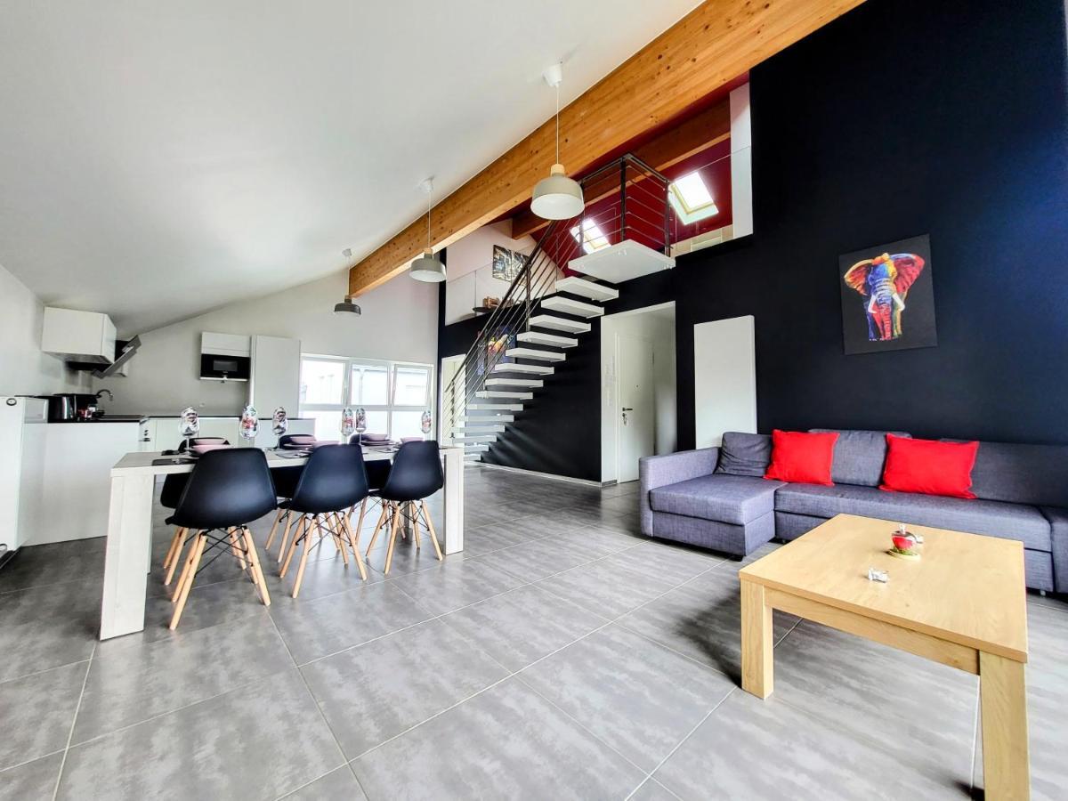 Calm And Modern Apartment Eischen Esterno foto